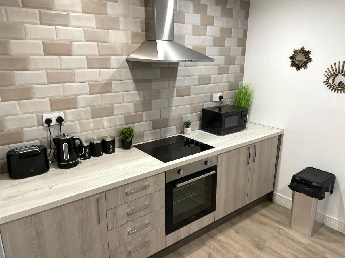 Luxurious 2 Bed Apartment In Heart Of Burnley With Private Parking المظهر الخارجي الصورة