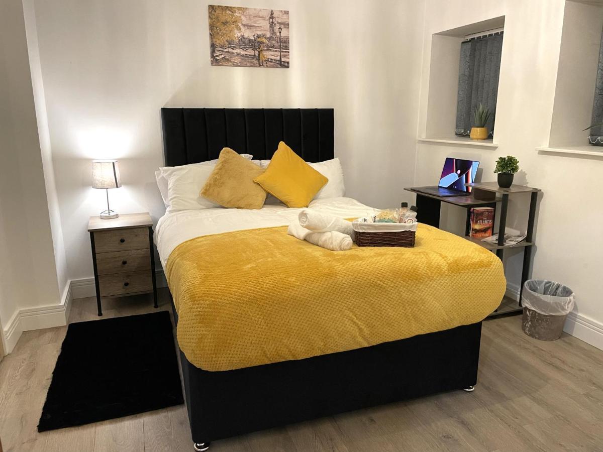 Luxurious 2 Bed Apartment In Heart Of Burnley With Private Parking المظهر الخارجي الصورة