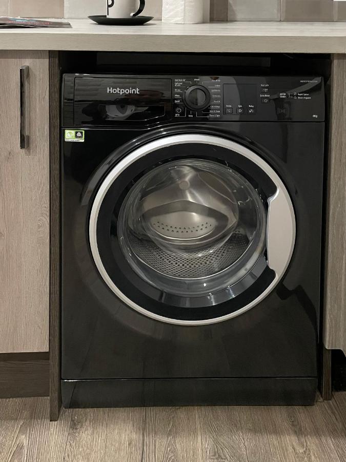 Luxurious 2 Bed Apartment In Heart Of Burnley With Private Parking المظهر الخارجي الصورة